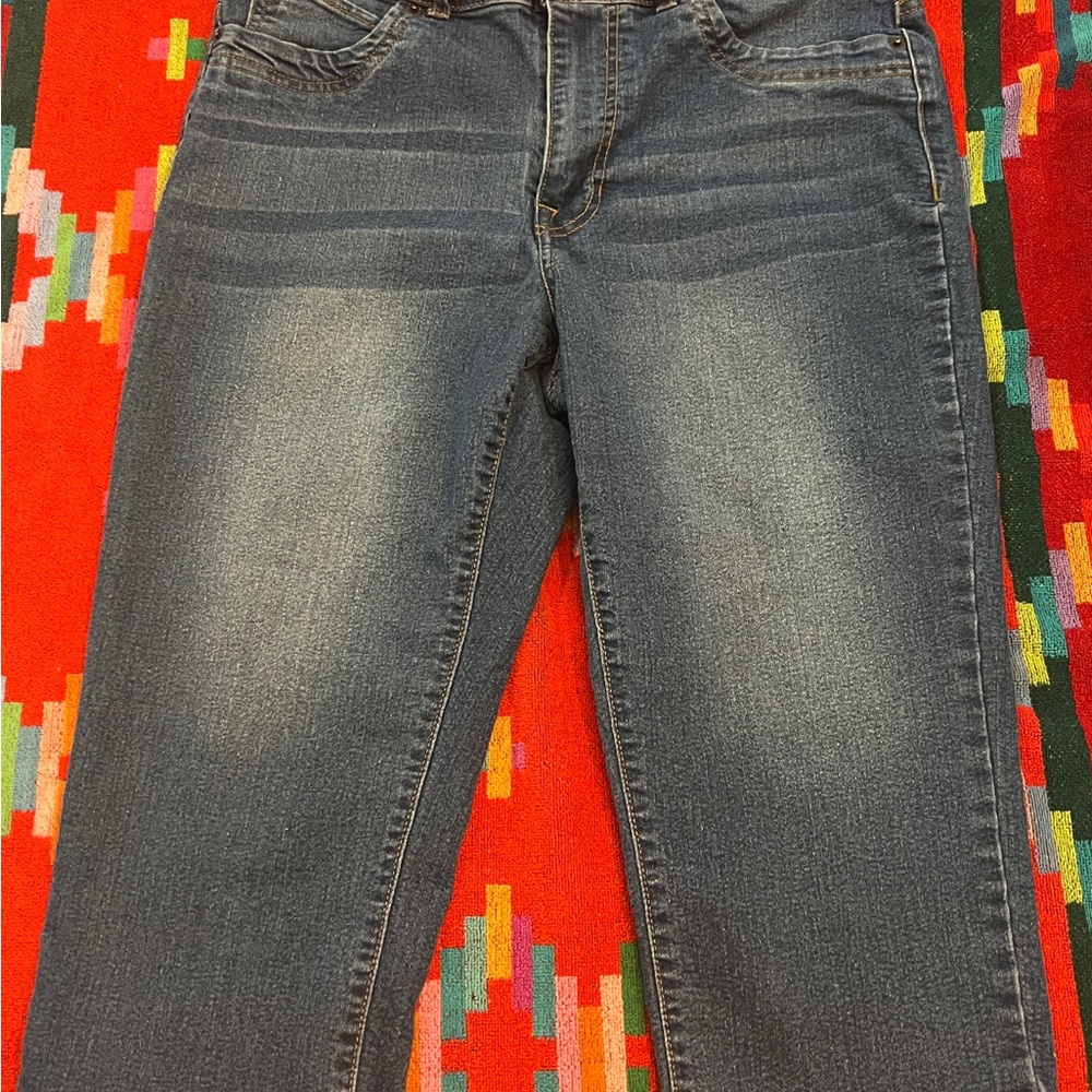 Faith Capris Blue Jeans